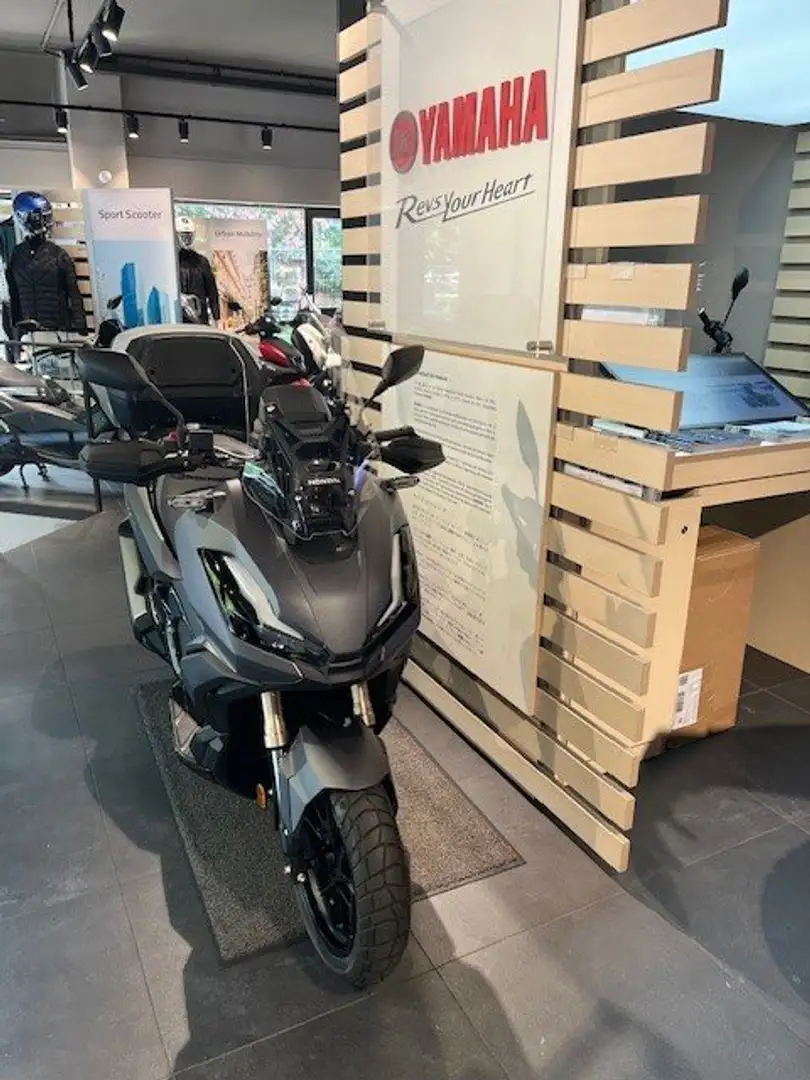Honda ADV 350 Grigio - 2