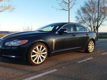 XF 2.7D V6 Premium Luxury Aut. Premium Luxury