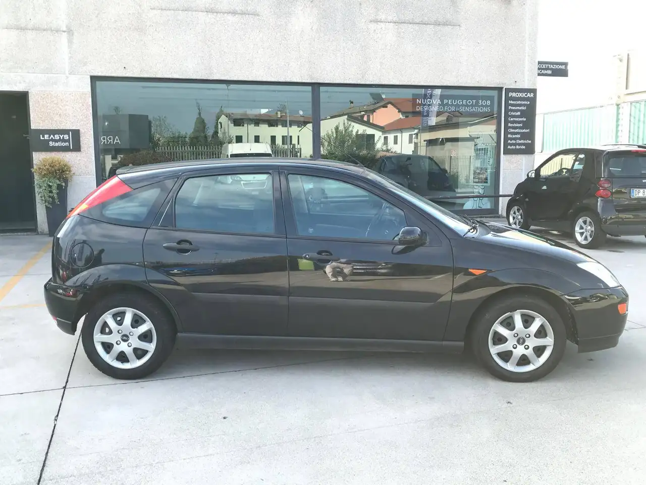 Ford Focus 5p 1.6i 16v Ambiente, foto 8