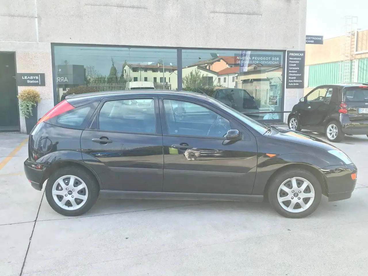 Ford Focus 5p 1.6i 16v Ambiente, foto 7