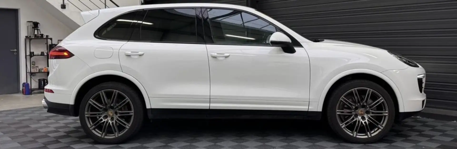 Porsche Cayenne DIESEL PACK GTS PLATINUM - 1