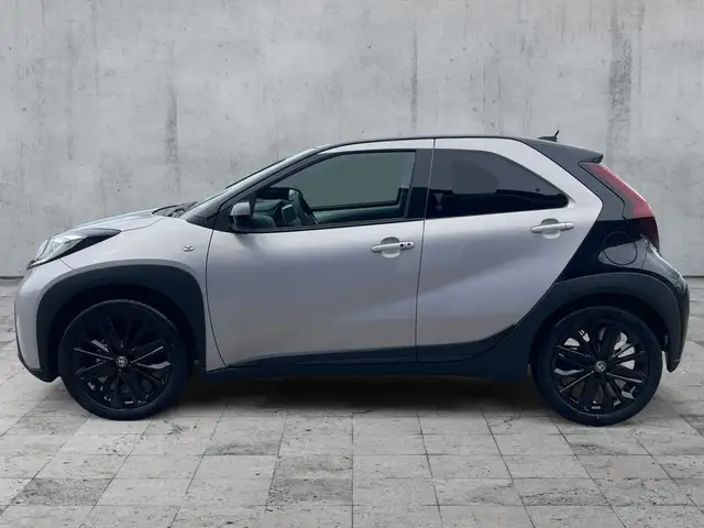 Toyota Aygo X view 4