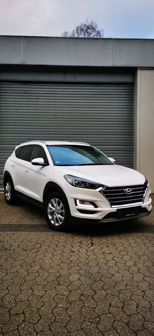 Hyundai TUCSON Trend *28 TKM*Automatik Weiß - 1