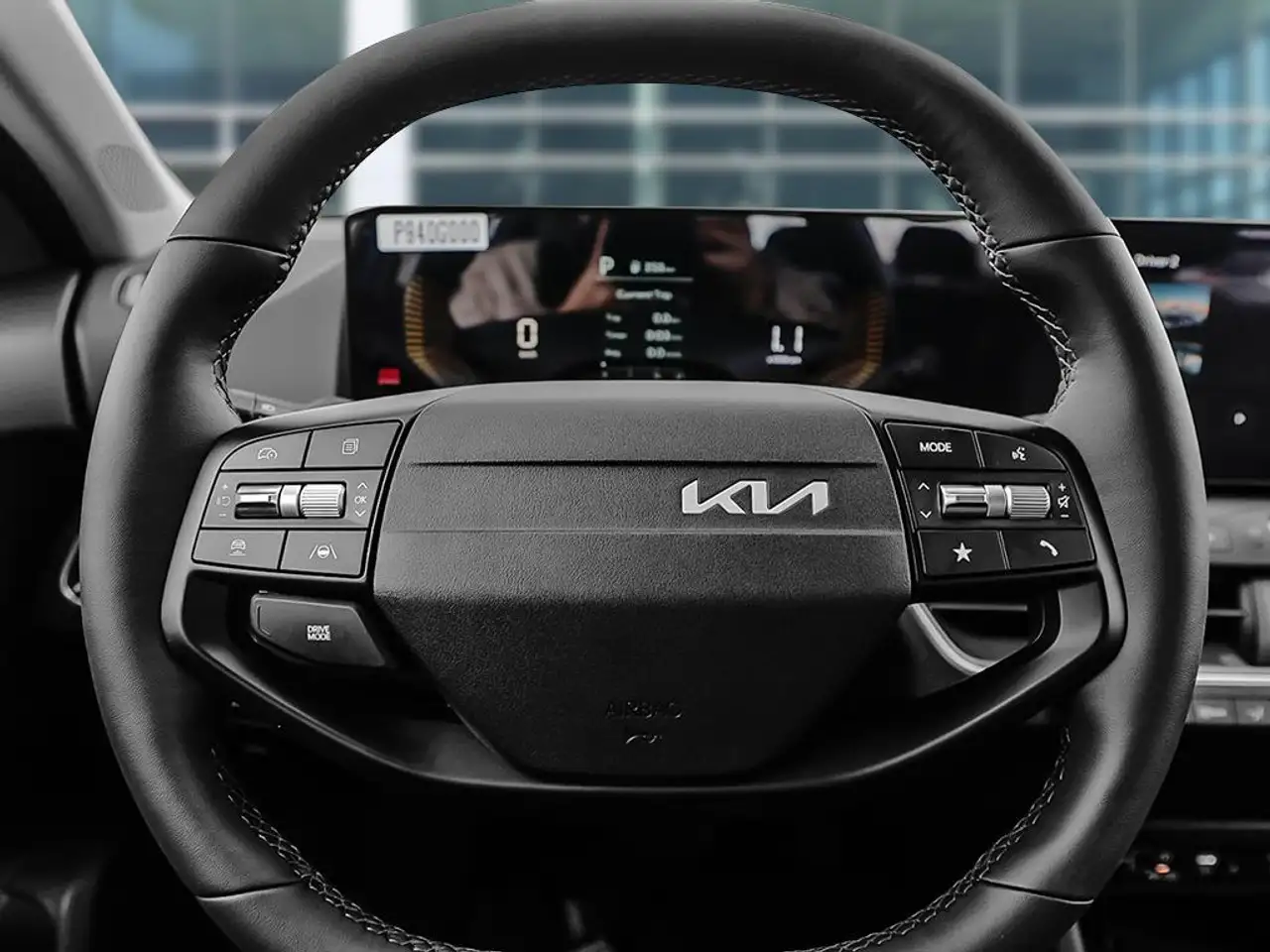 Kia K4 снимка Kia K4