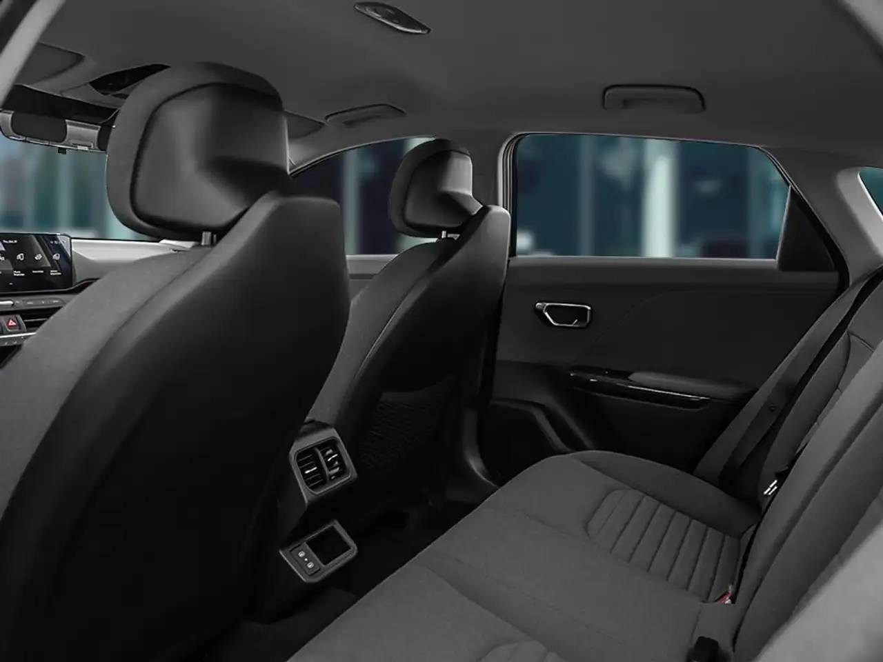 Kia K4 снимка Kia K4