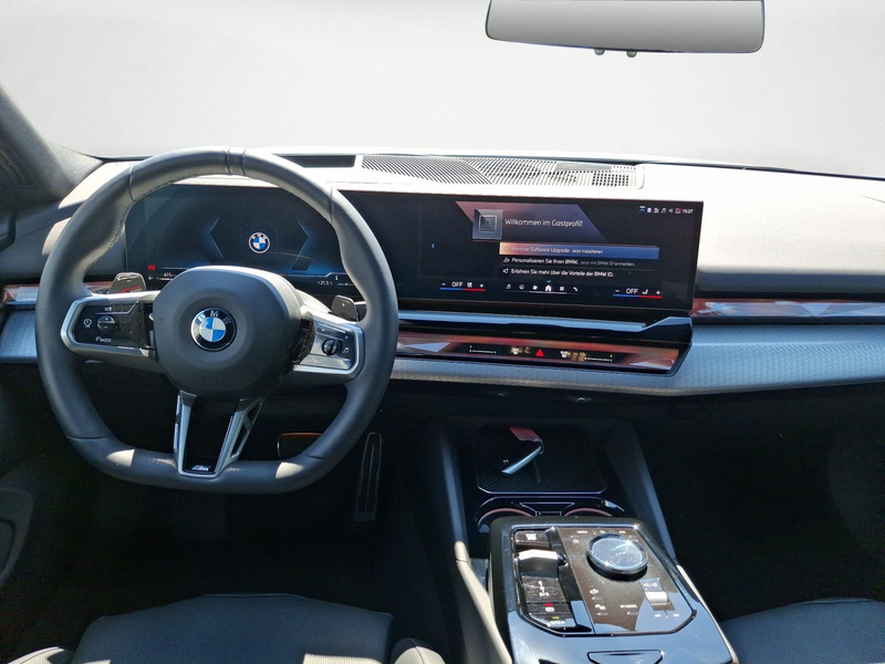 BMW 540 d xDrive Touring M-Sport Pro *Shadow*Iconic*T — photo 9