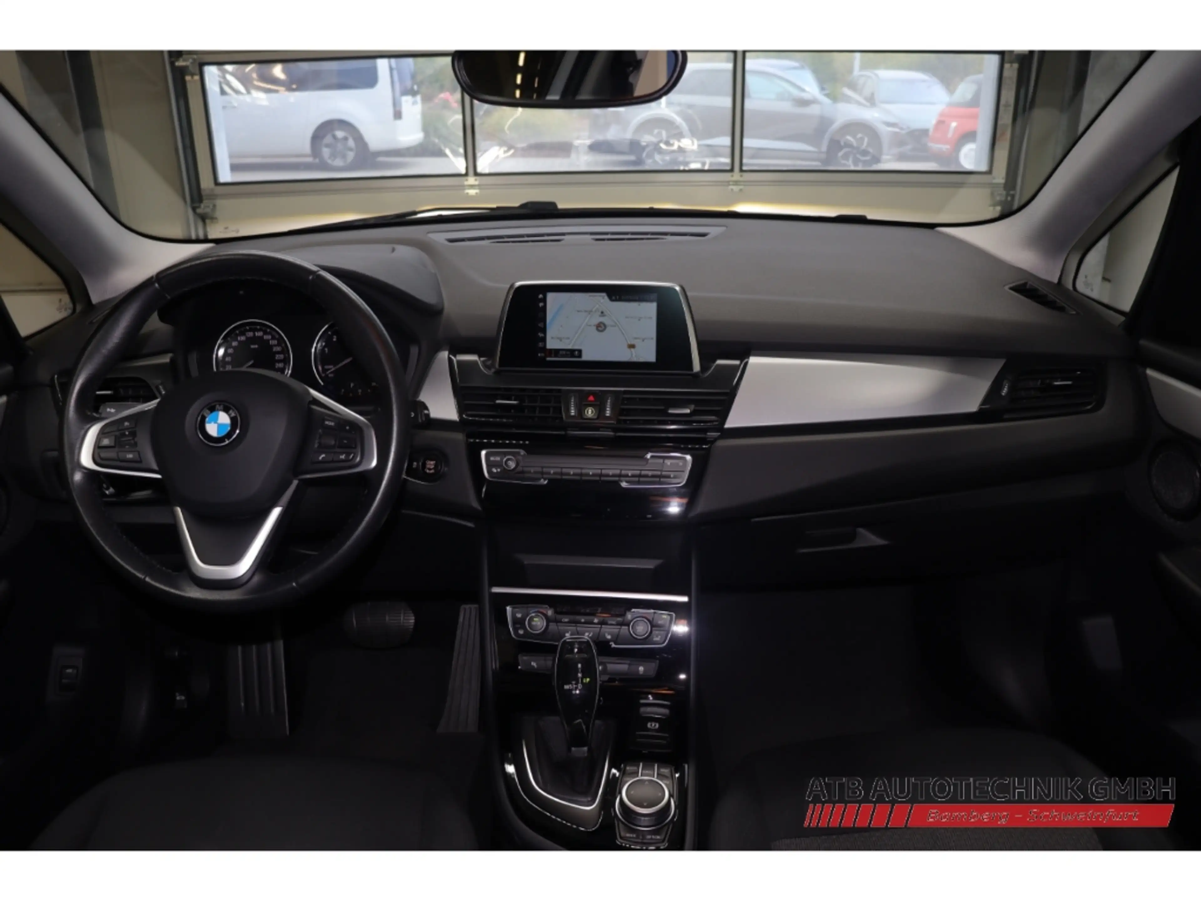 BMW 220 Active Tourer Advantage Park-Assistent AHK-abnehmb — photo 7