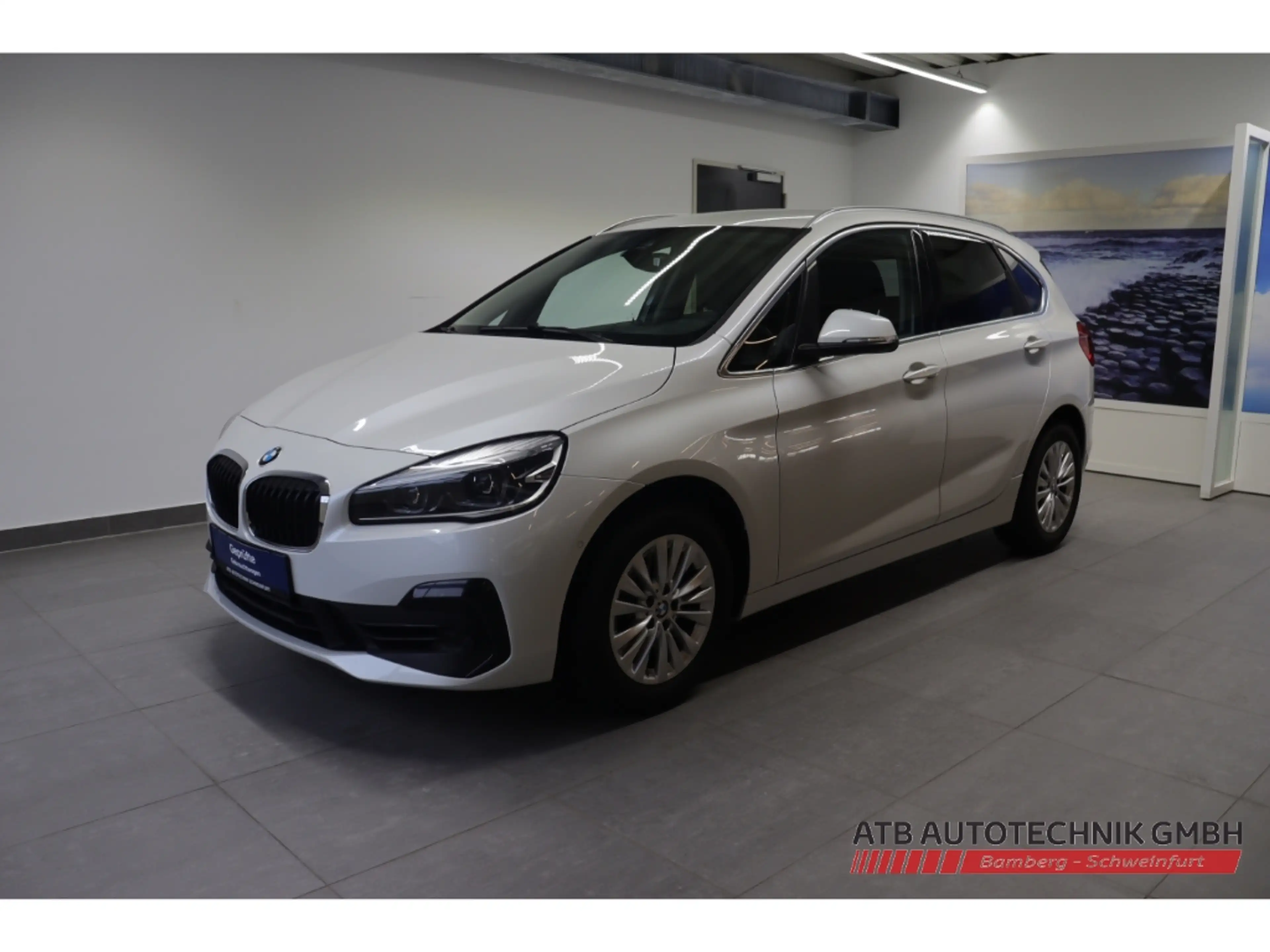 BMW 220 Active Tourer Advantage Park-Assistent AHK-abnehmb — photo 2