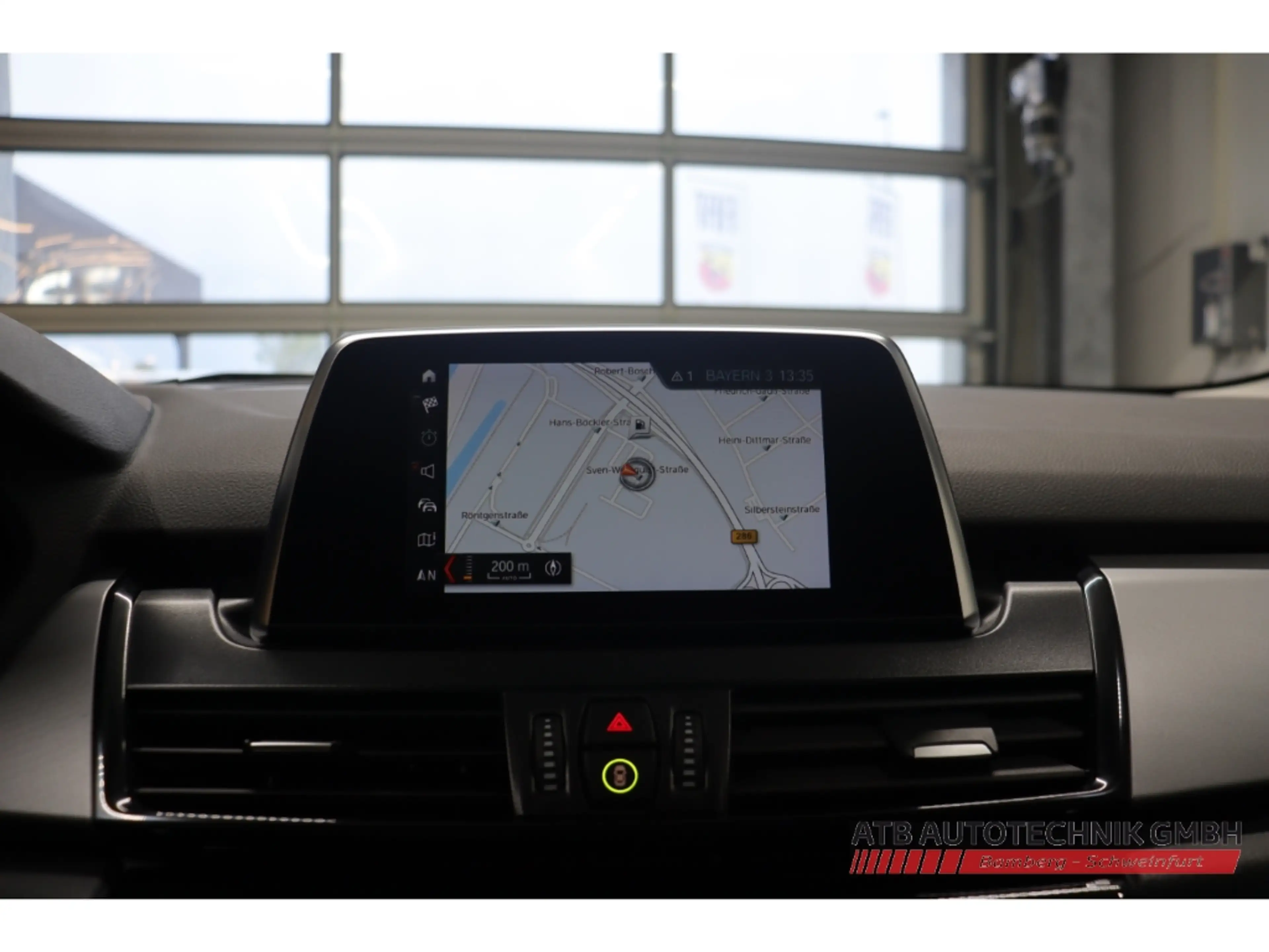 BMW 220 Active Tourer Advantage Park-Assistent AHK-abnehmb — photo 18