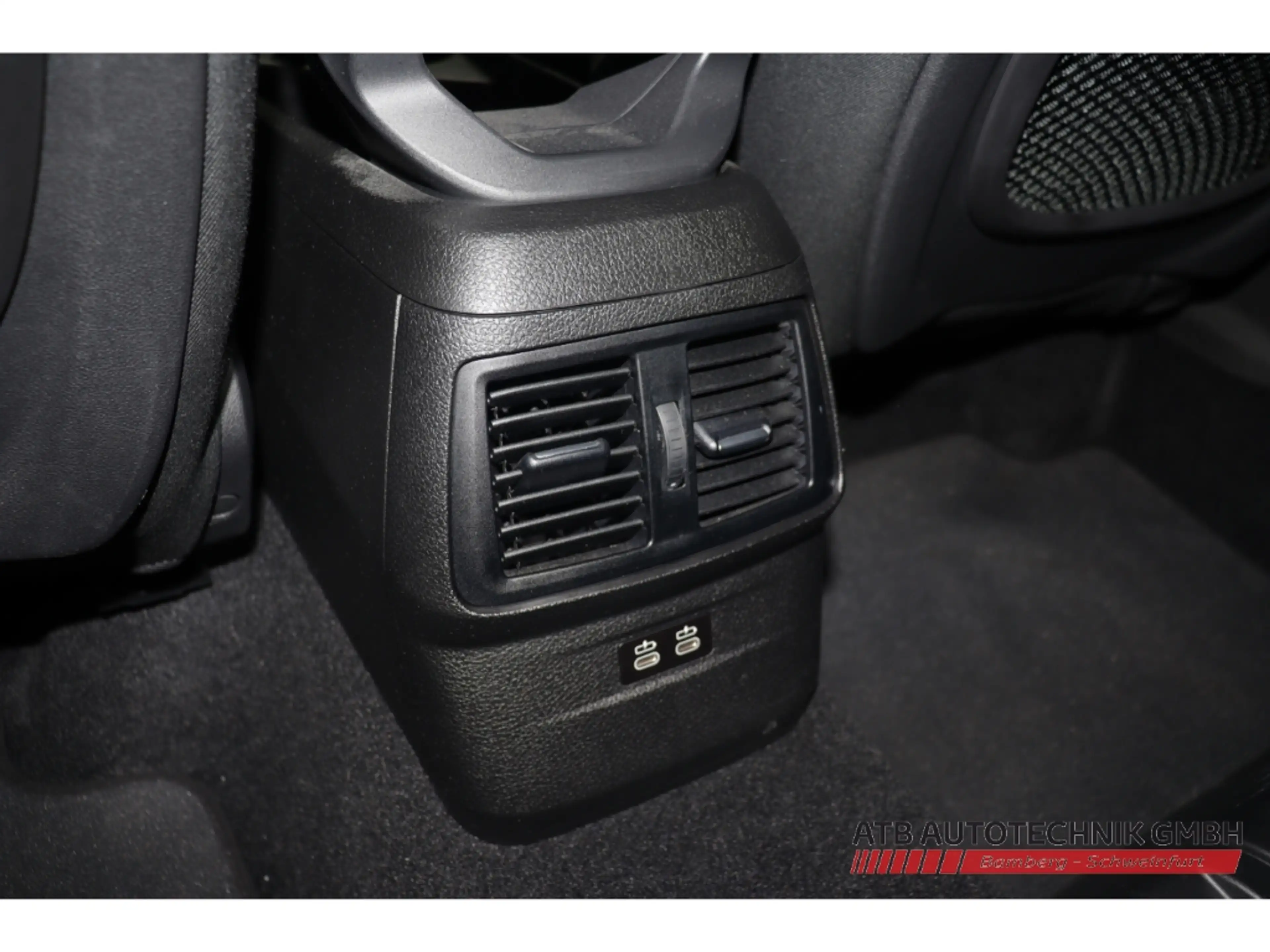 BMW 220 Active Tourer Advantage Park-Assistent AHK-abnehmb — photo 8