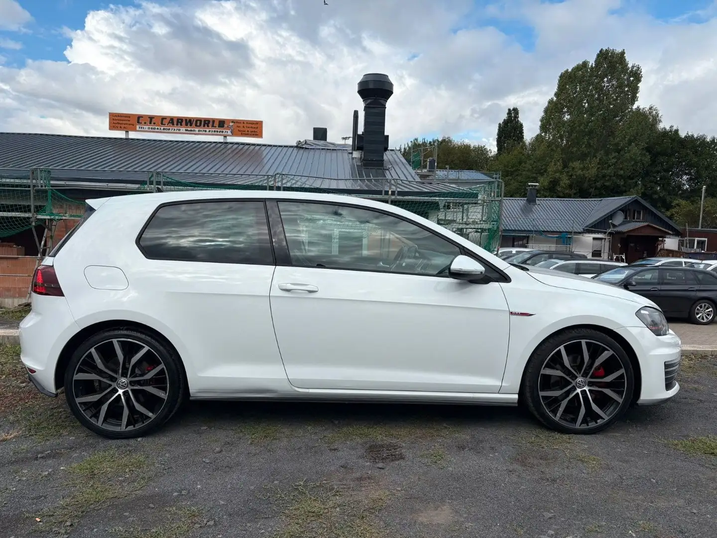 Volkswagen Golf GOLF VII Lim. GTI BMT GARANTIE / TÜV NEU Weiß - 2