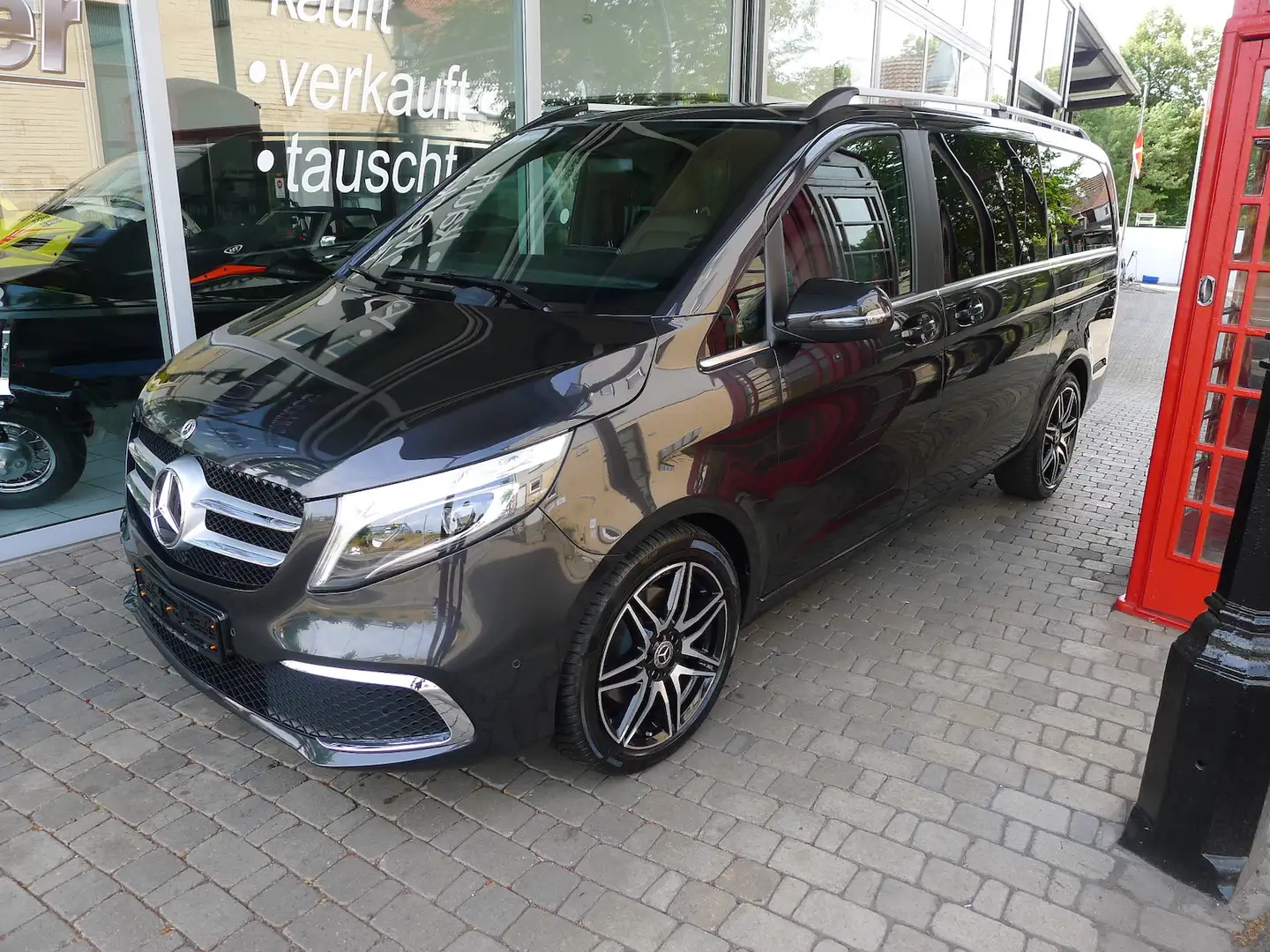 Mercedes-Benz V 300 Edition lang AMG 6 Einzelsitze Nappaleder Grau - 2