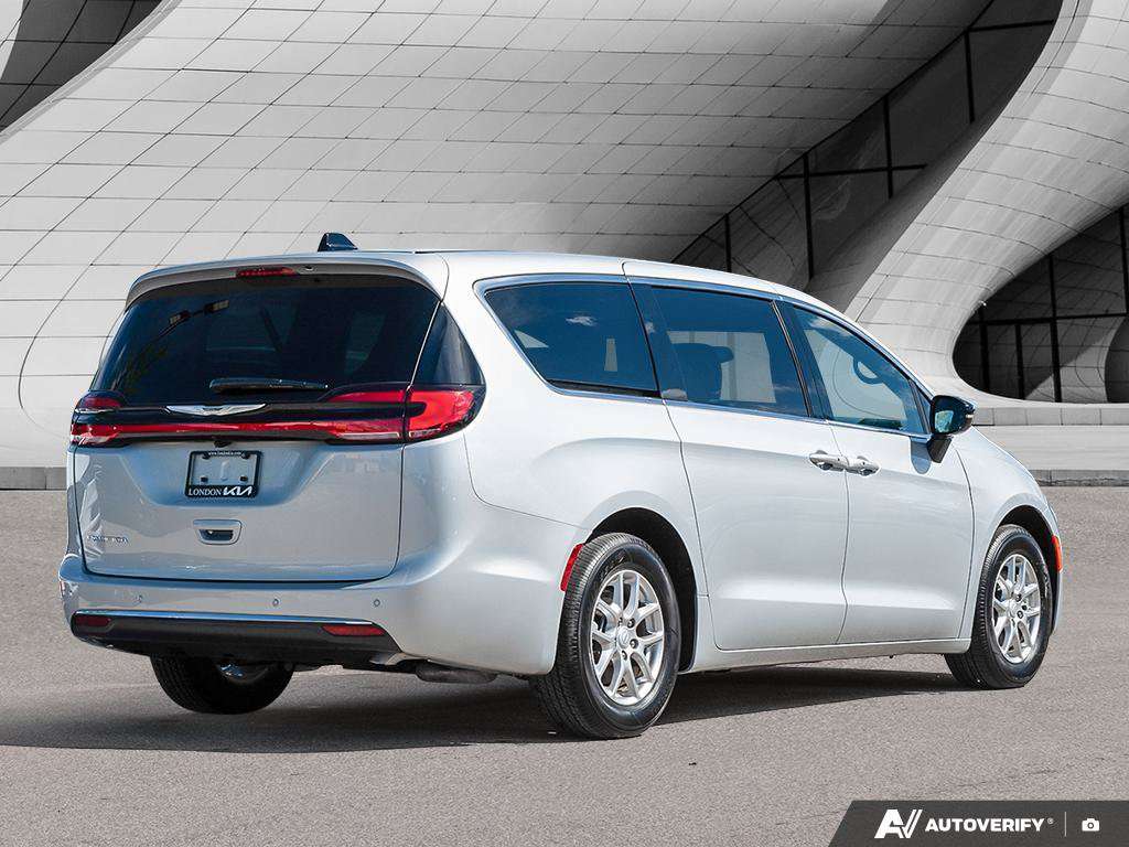 2026 Chrysler Pacifica