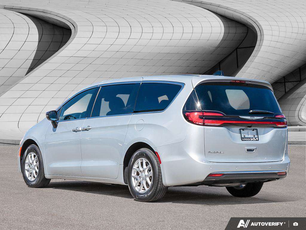 2026 Chrysler Pacifica