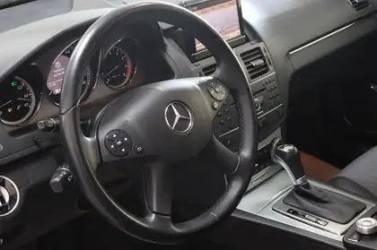 Annonce voiture d'occasion Mercedes-Benz C 200 - CARADIZE