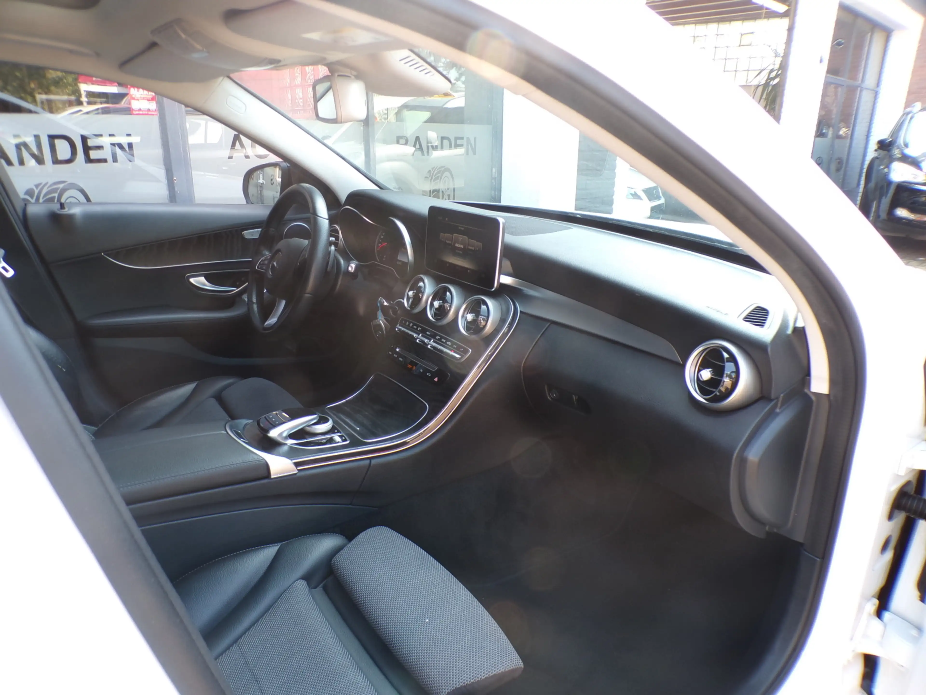 Mercedes-Benz C 250 Estate CDI 4MATIC Edition 1 Vol opties — photo 6