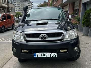 3.0 D-4D 4WD SR Antarctica *BELGE*0485905657