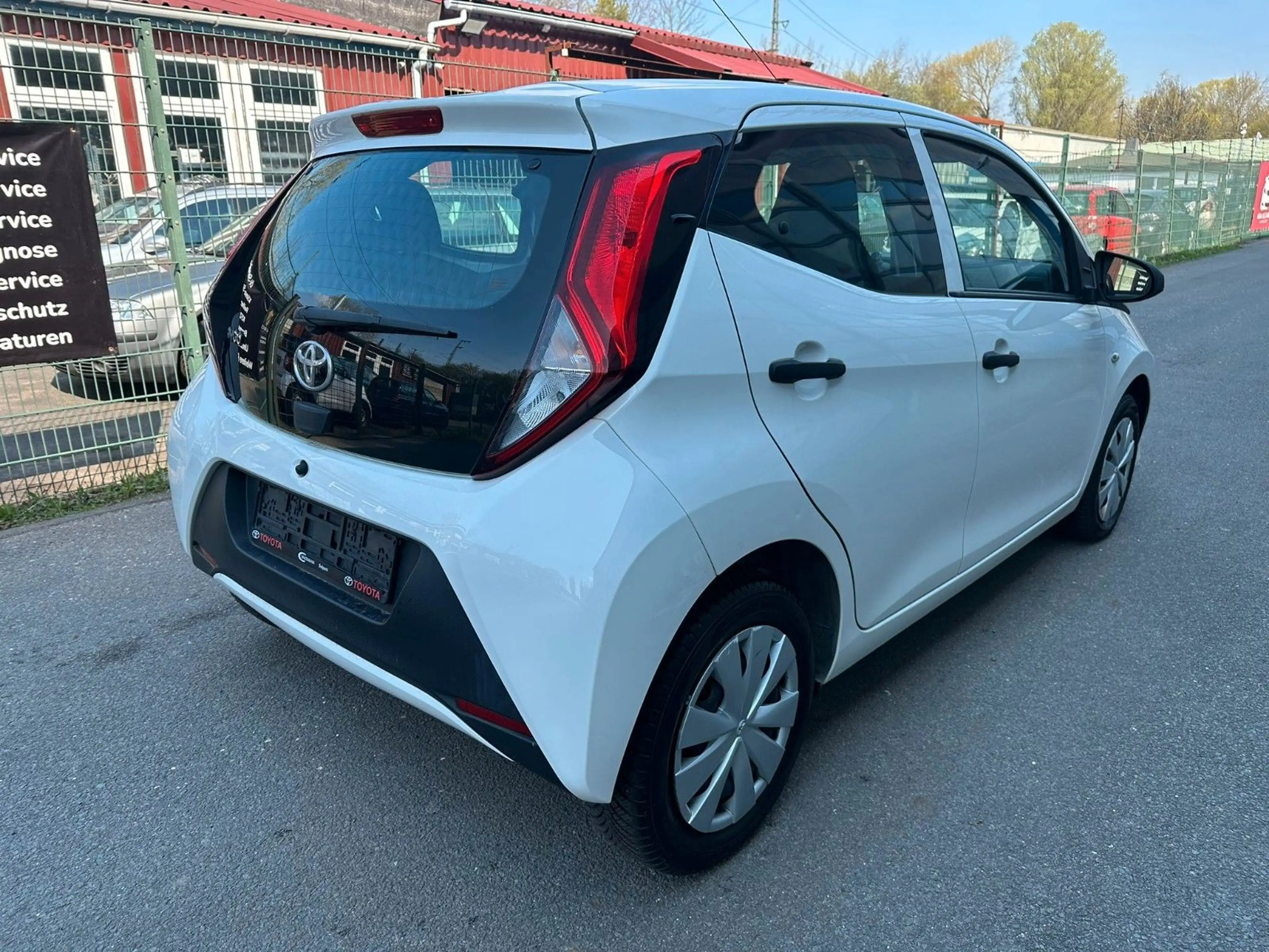 Toyota Aygo AYGO x*KLIMA*1HAND* — photo 6