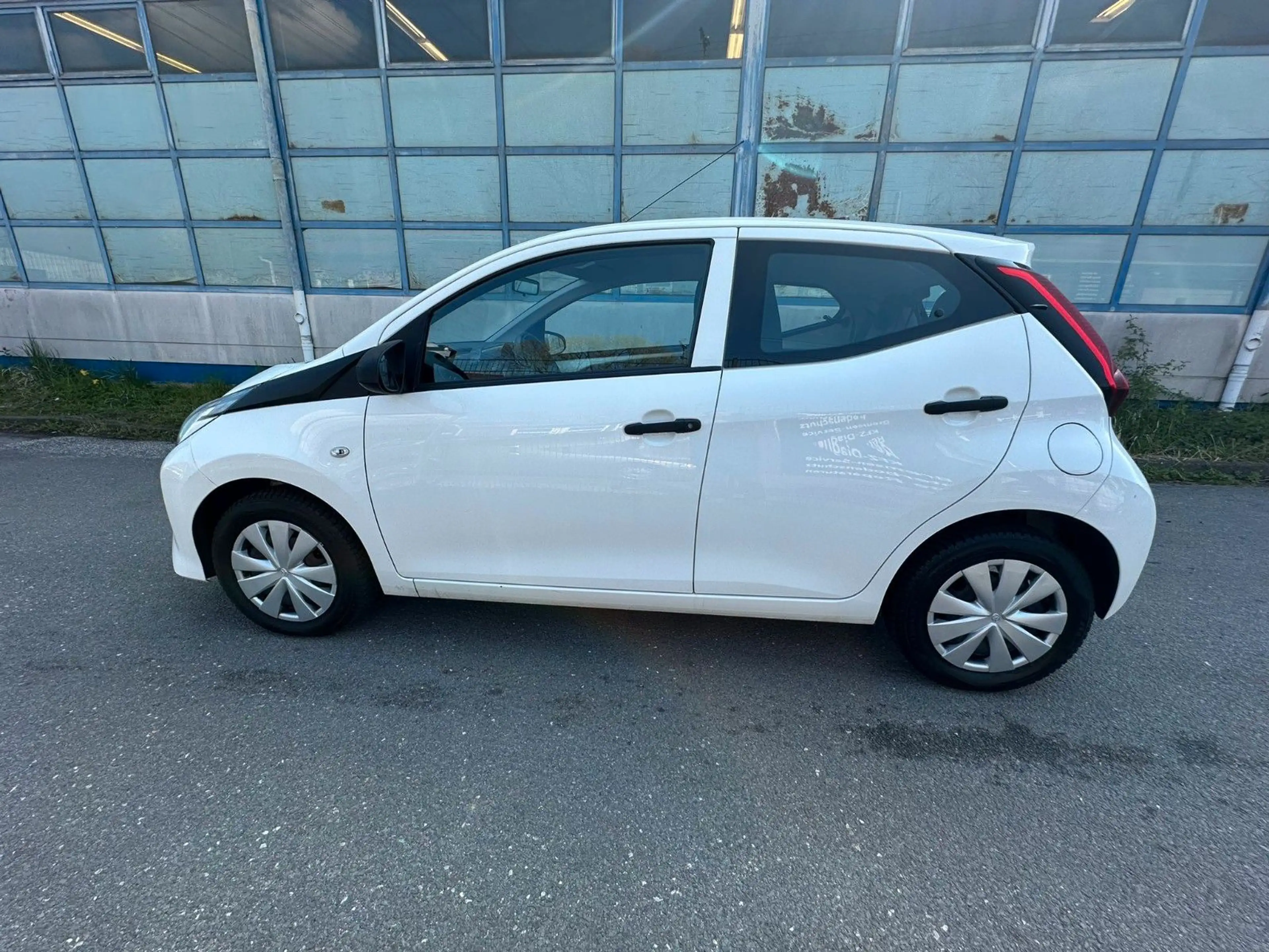 Toyota Aygo AYGO x*KLIMA*1HAND* — photo 8