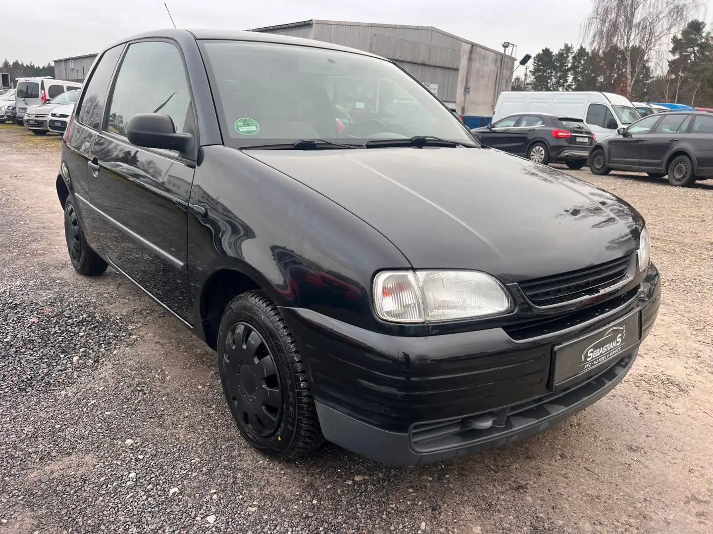 SEAT Arosa Stella 1,0 Klima Servo Schwarz - 1