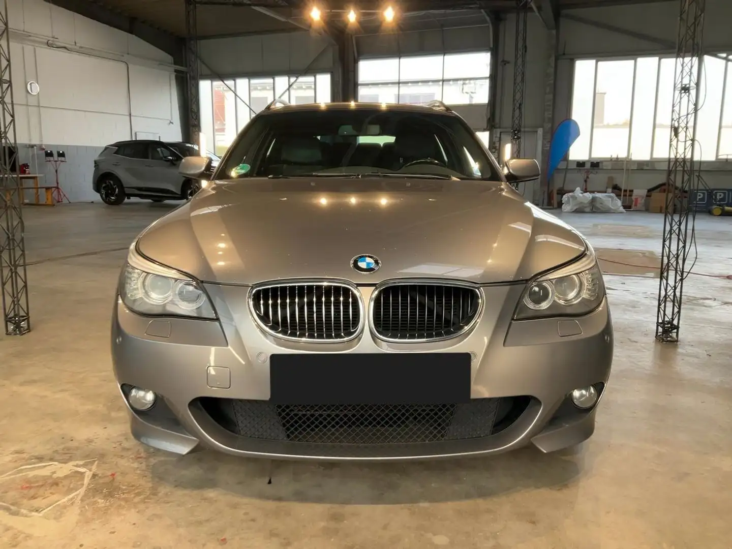 BMW 530 d xDrive M-Sportpaket HiFi*Xenon*Pano*2.Hand Szürke - 2