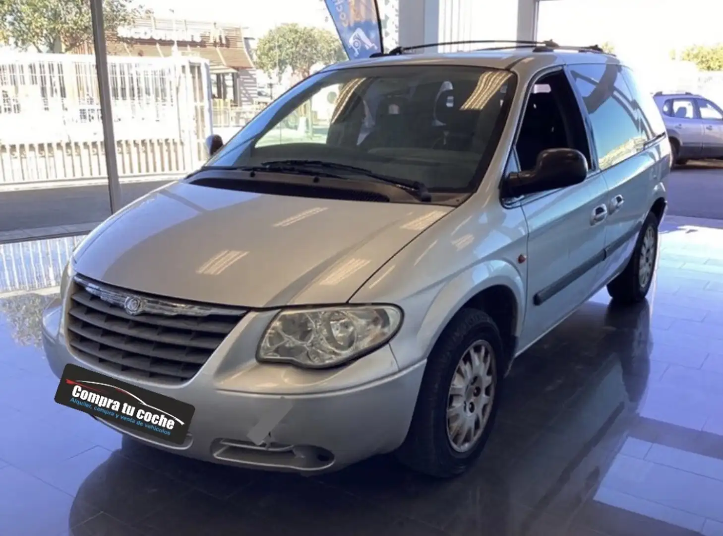 Chrysler Voyager Grand 2.5CRD SE Gris - 1