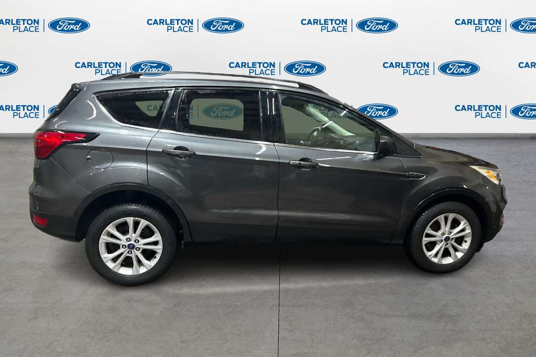 2019 Ford Escape SEL 4WD  | Power Liftgate Park Assist Heated Seats — снимка 1