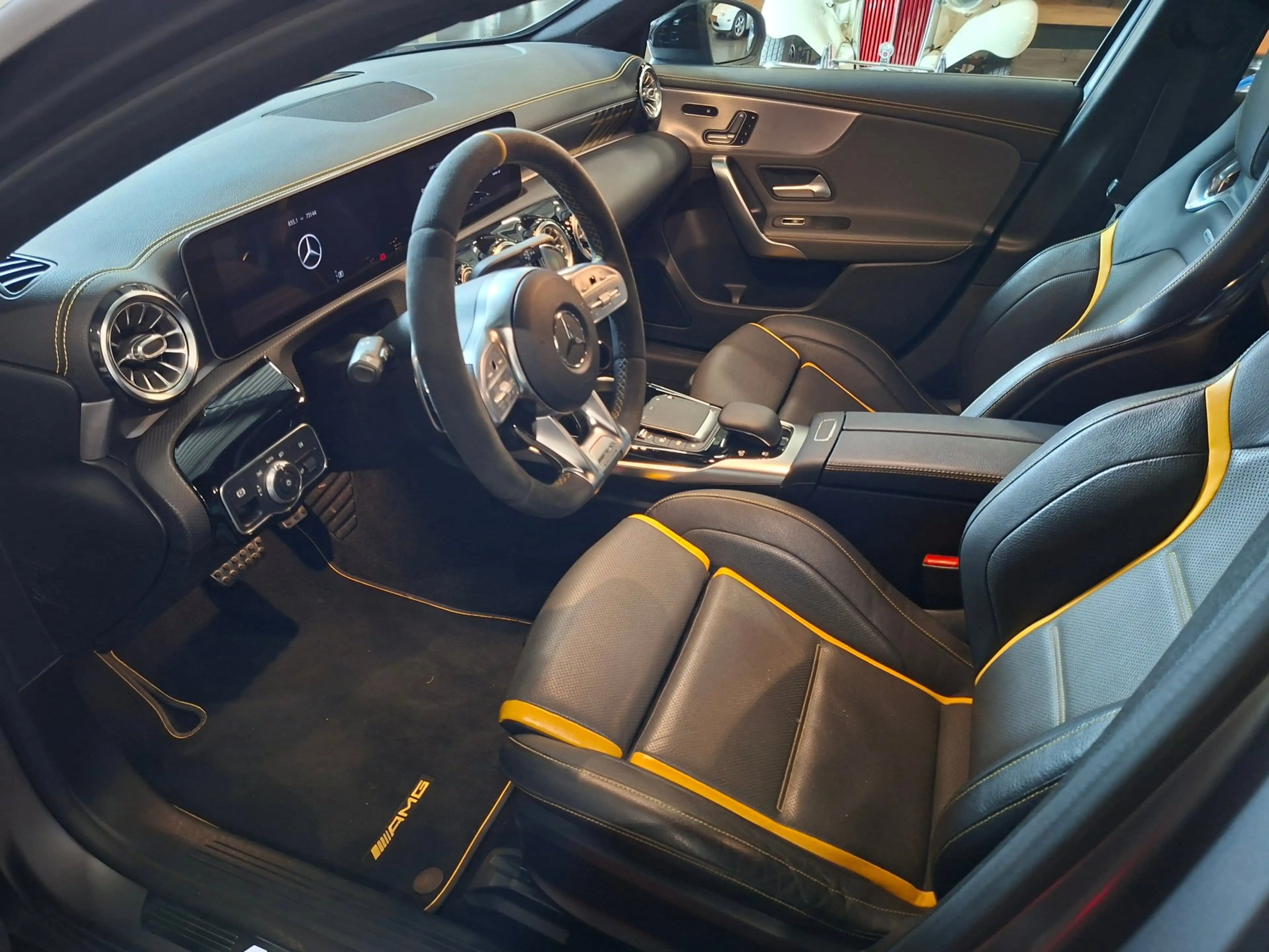 Mercedes-Benz A 45 AMG S 4MATIC+ Edition 1 — photo 13