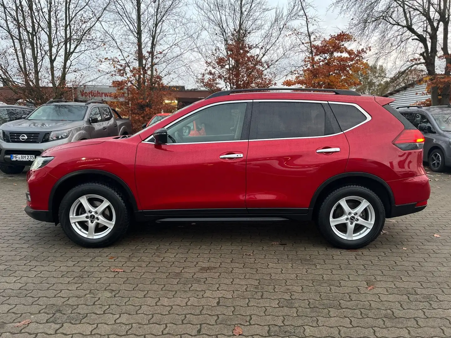 Nissan X-Trail 1.3DIG-T Aut. N-Design*Nav*el.Heckkl.SHZ Rood - 2