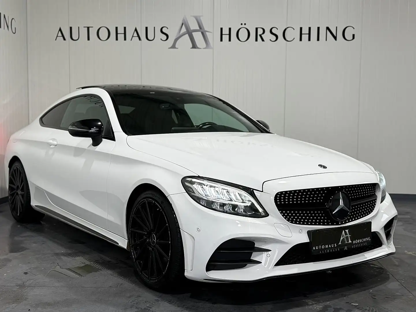Mercedes-Benz C 220 d Coupe Aut.//AMG-Paket//LED//Sitzheizung// Weiß - 1