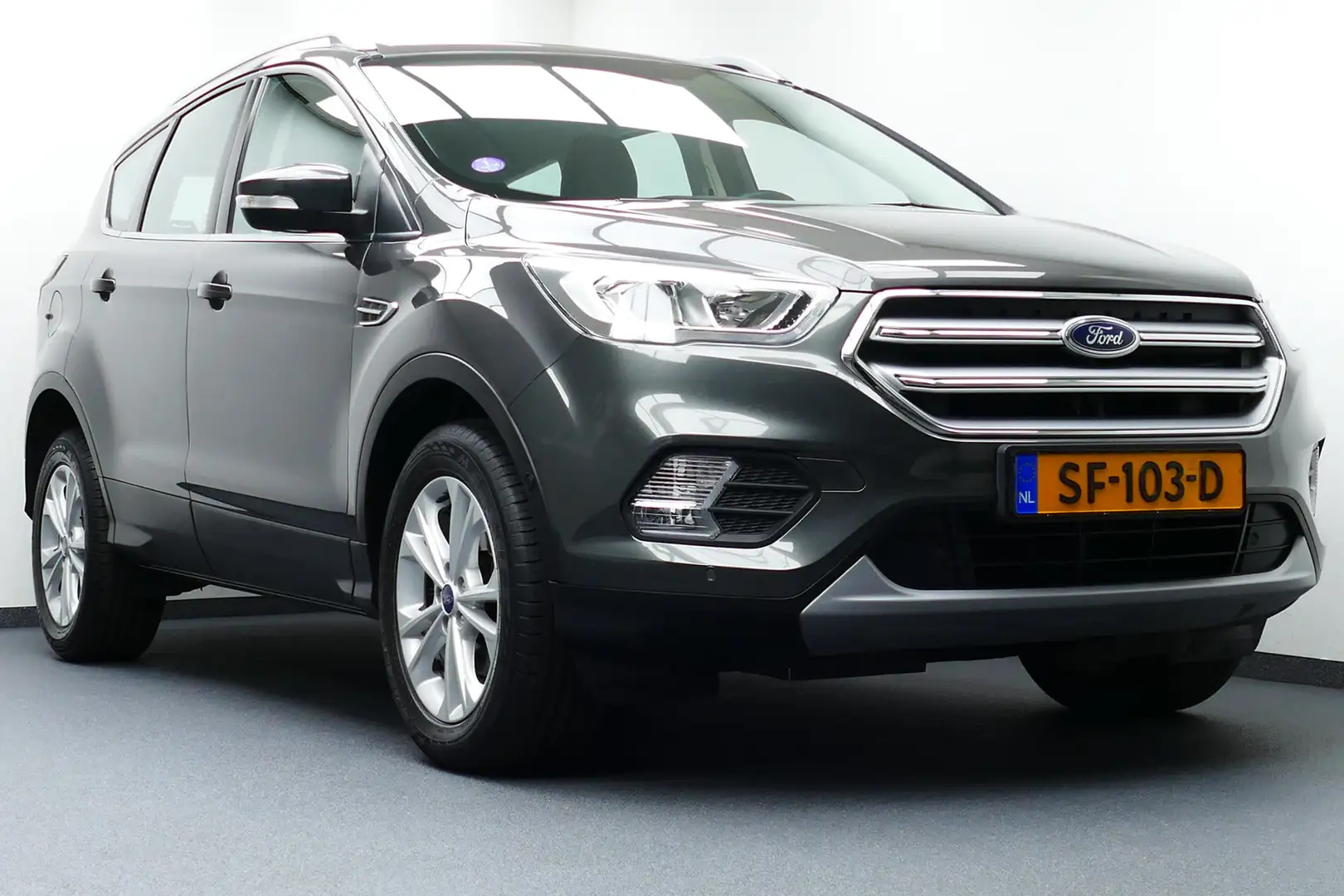 Ford Kuga 1.5 EcoBoost Titanium 1-Eig. Navi, Clima, Cruise, Grijs - 2
