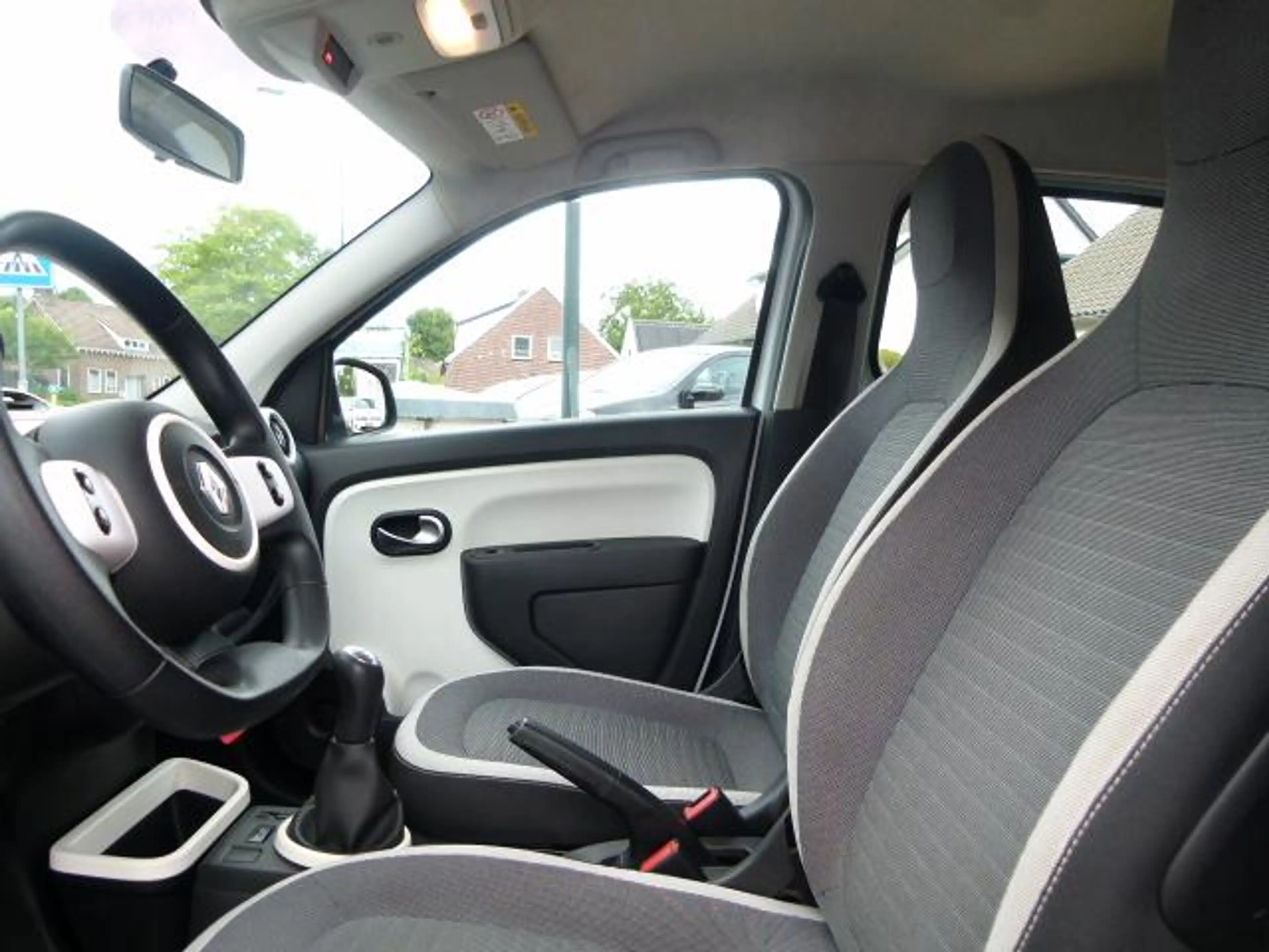 Renault Twingo 1.0 SCe Collection, AIRCO/EL.RAMEN/CV AFSTAND/BT — photo 10