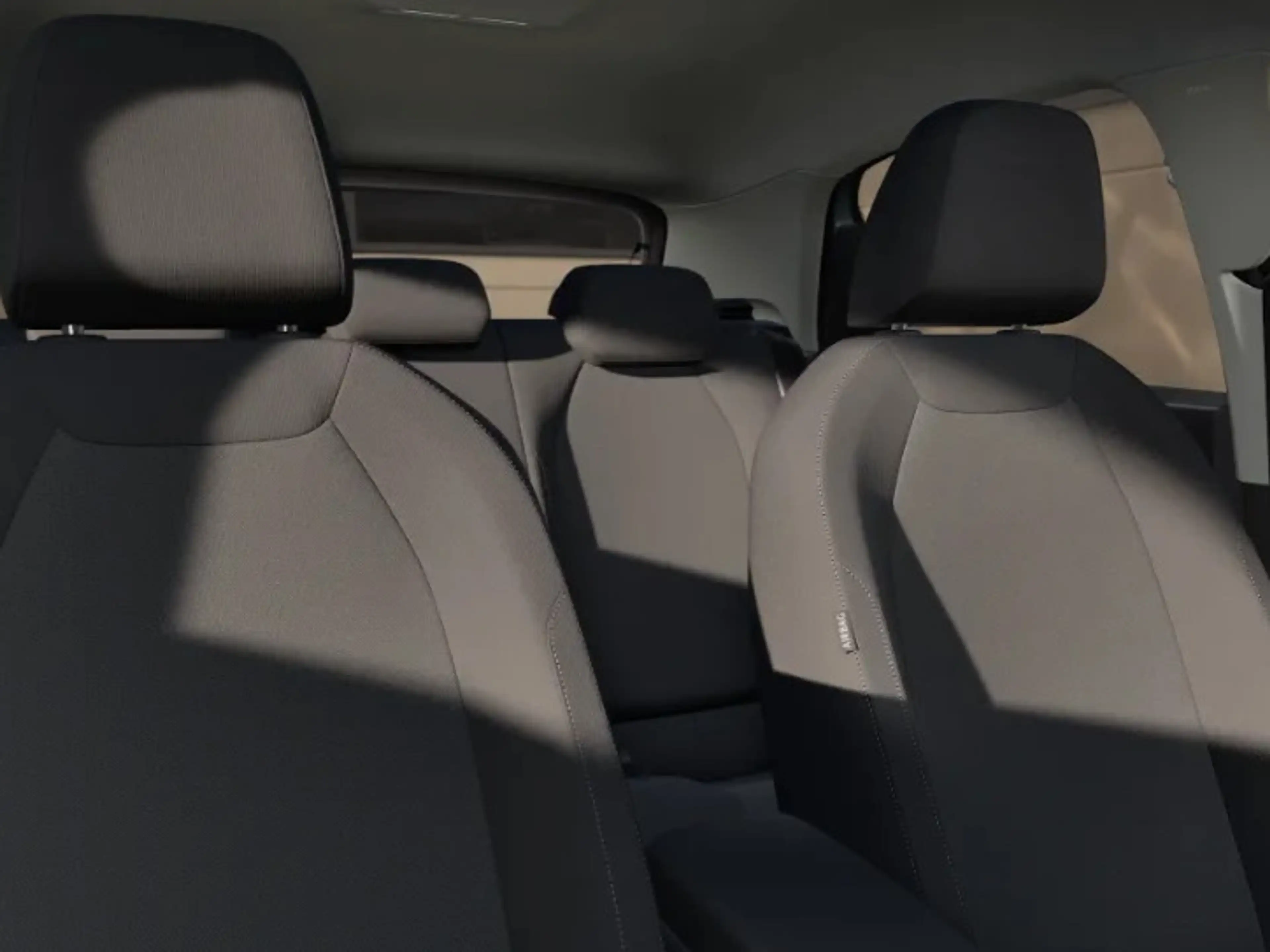 Volkswagen ID. Polo Life 37 kWh accu, 116 PK · Zijruiten achter en ach — photo 5