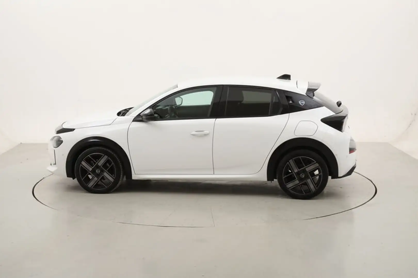 Lancia Ypsilon Hybrid LX e-DCT 1.2 Mild Hybrid 100CV Bianco - 2