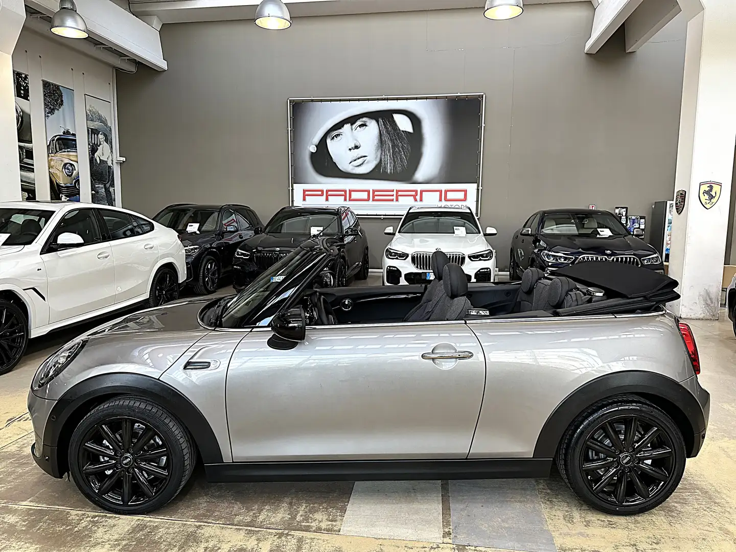 MINI Cooper D Cabrio 1.5 Hype Auto-LED-17"-Camera-Carplay-Pack Luci Gris - 2