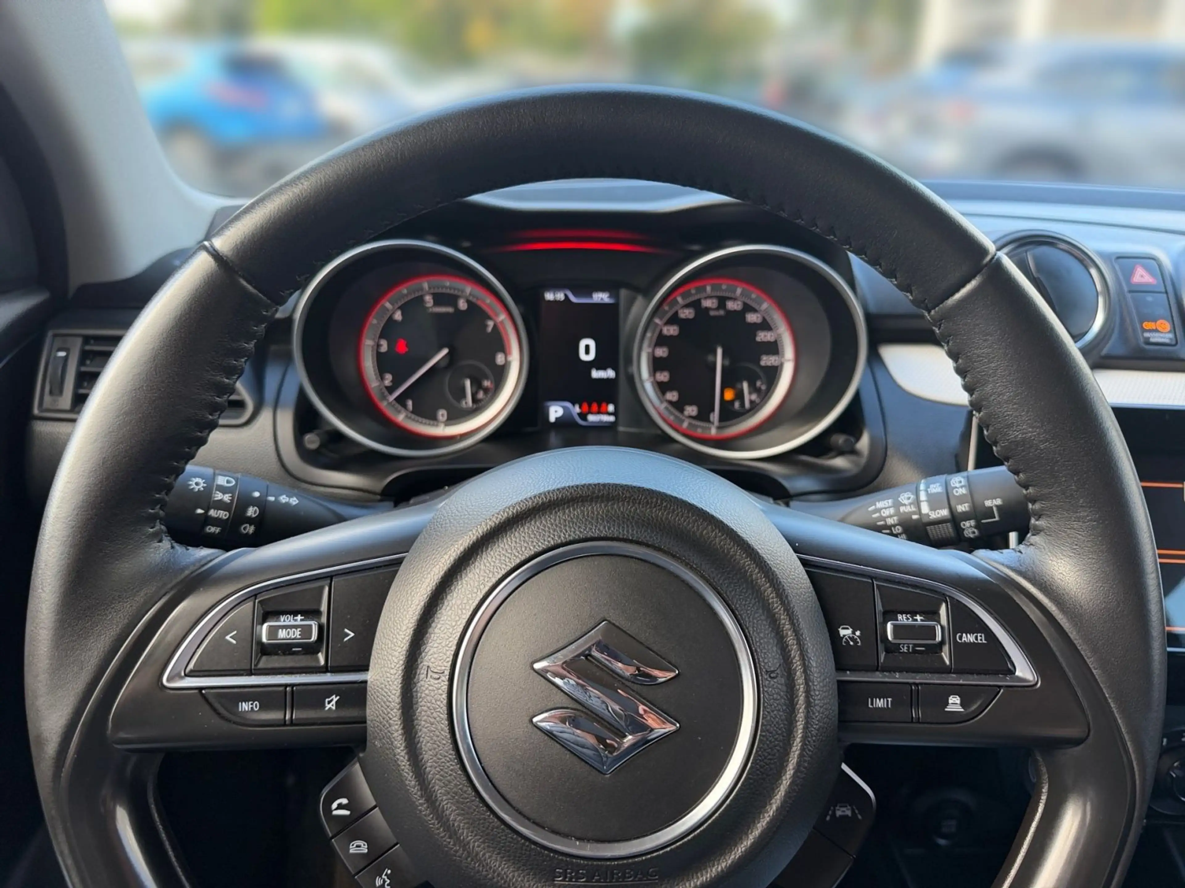 Suzuki Swift 1.3 Comfort — photo 8