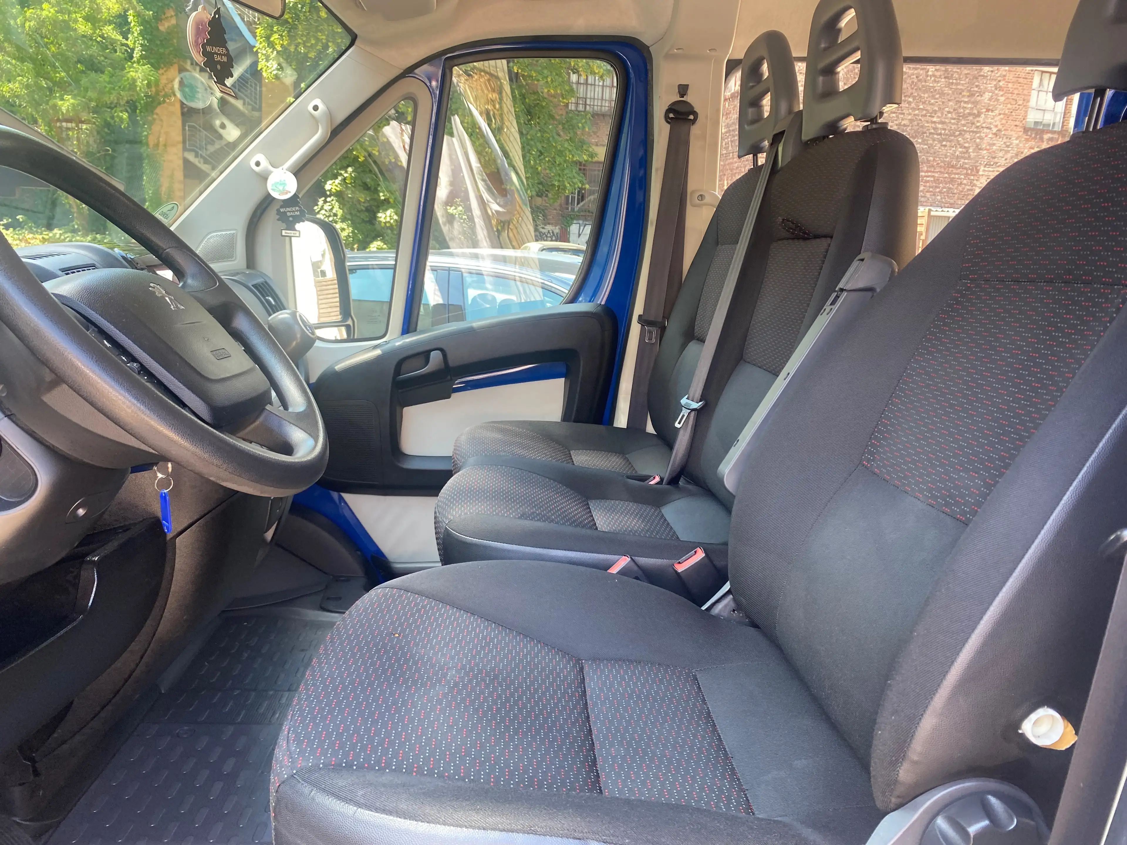 Peugeot Boxer 330 L1H1 Komfort HDi 110 — photo 11