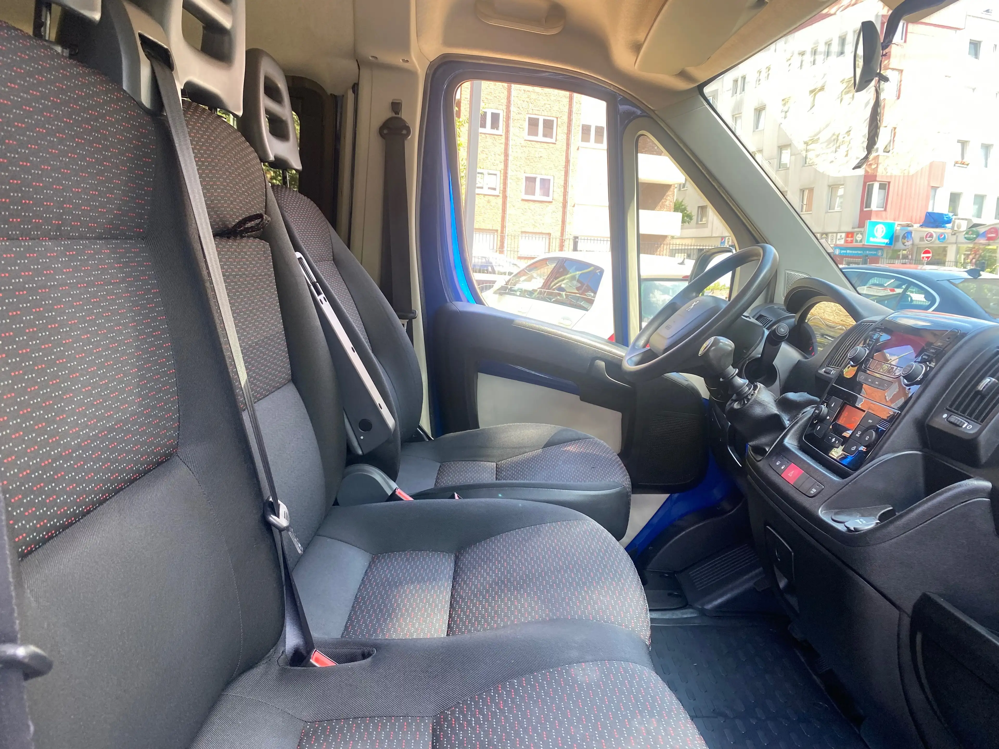 Peugeot Boxer 330 L1H1 Komfort HDi 110 — photo 10