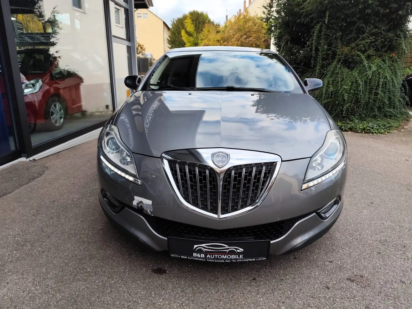 Lancia Delta TÜV + INSPEKTION NEU, ALU, KLIMA, LEDER Silber - 2