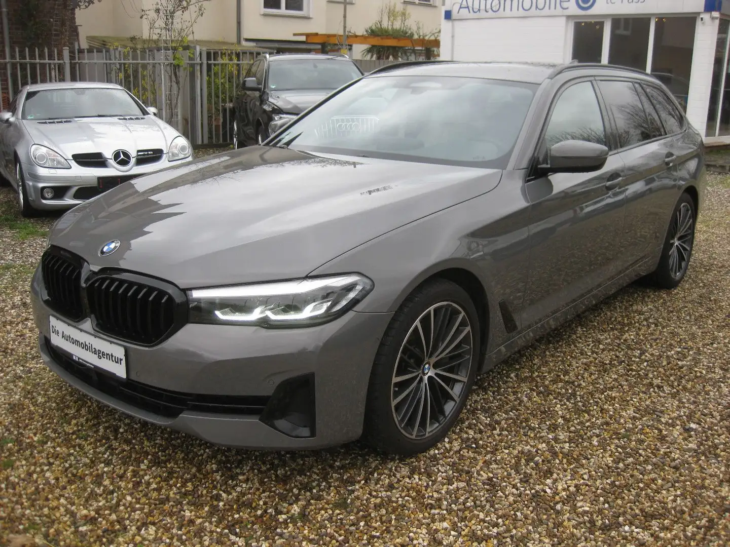 BMW 530 d Luxury Line/Leder/Live Cockpit/H&K/19Zoll Grau - 1
