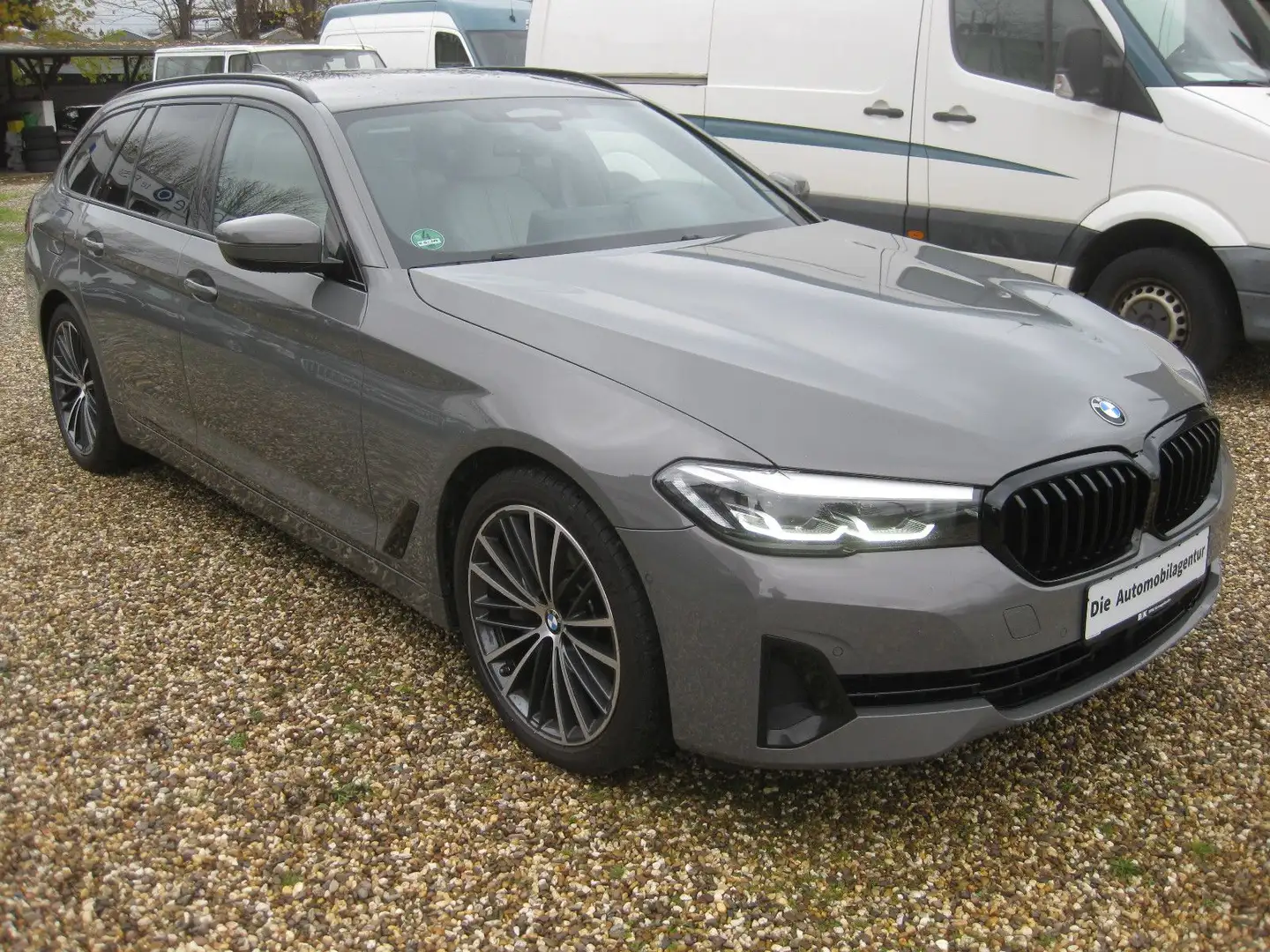 BMW 530 d Luxury Line/Leder/Live Cockpit/H&K/19Zoll Grau - 2