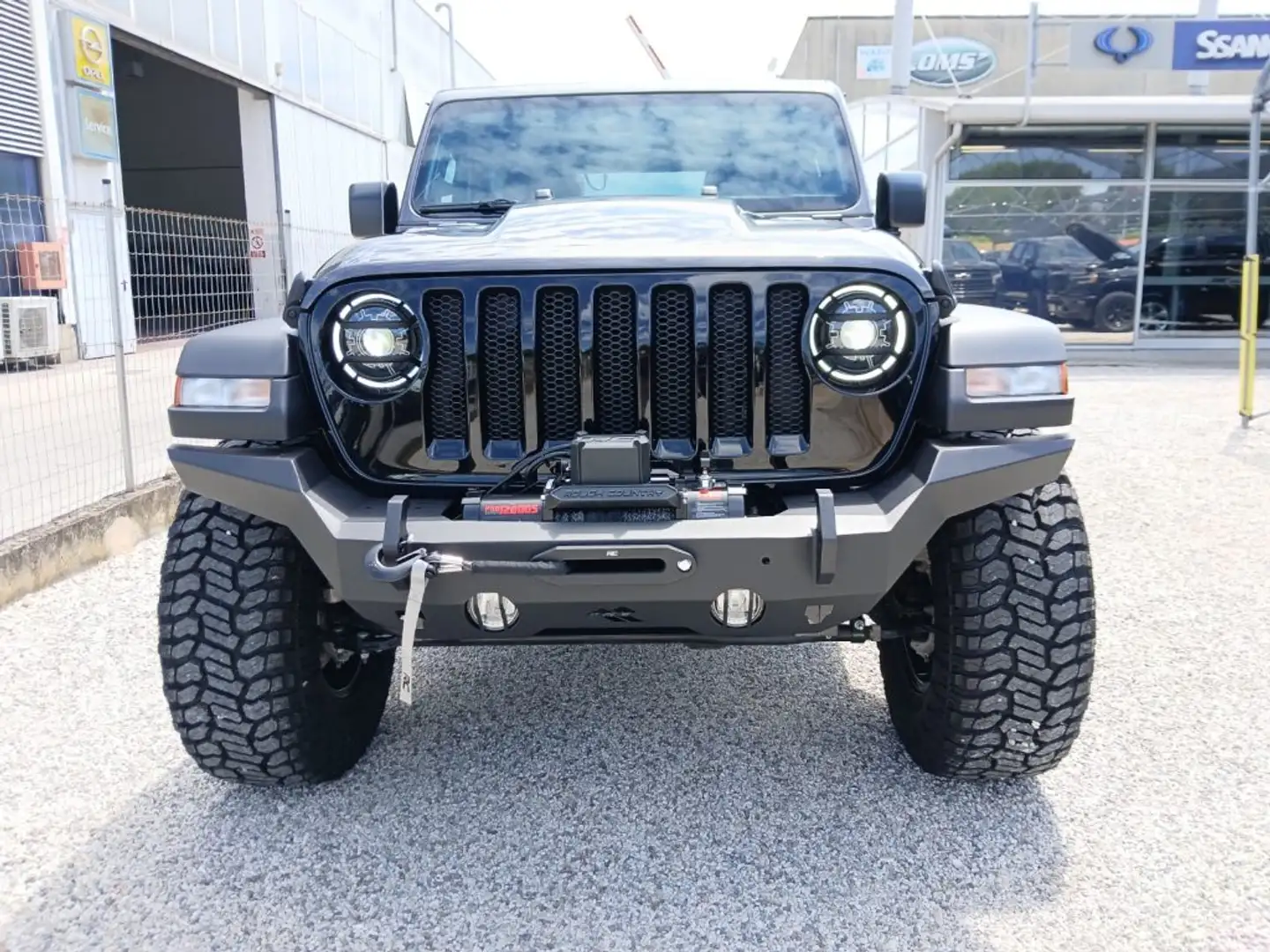 Jeep Wrangler 3.6 V6 AT8 Willys - Om. 35"-37" paraurti grav. Gris - 2