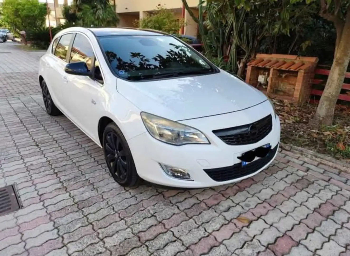 Opel Astra 5p 1.4 t Cosmo 140cv - 1