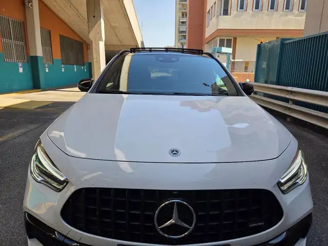 Mercedes-Benz GLA 35 AMG