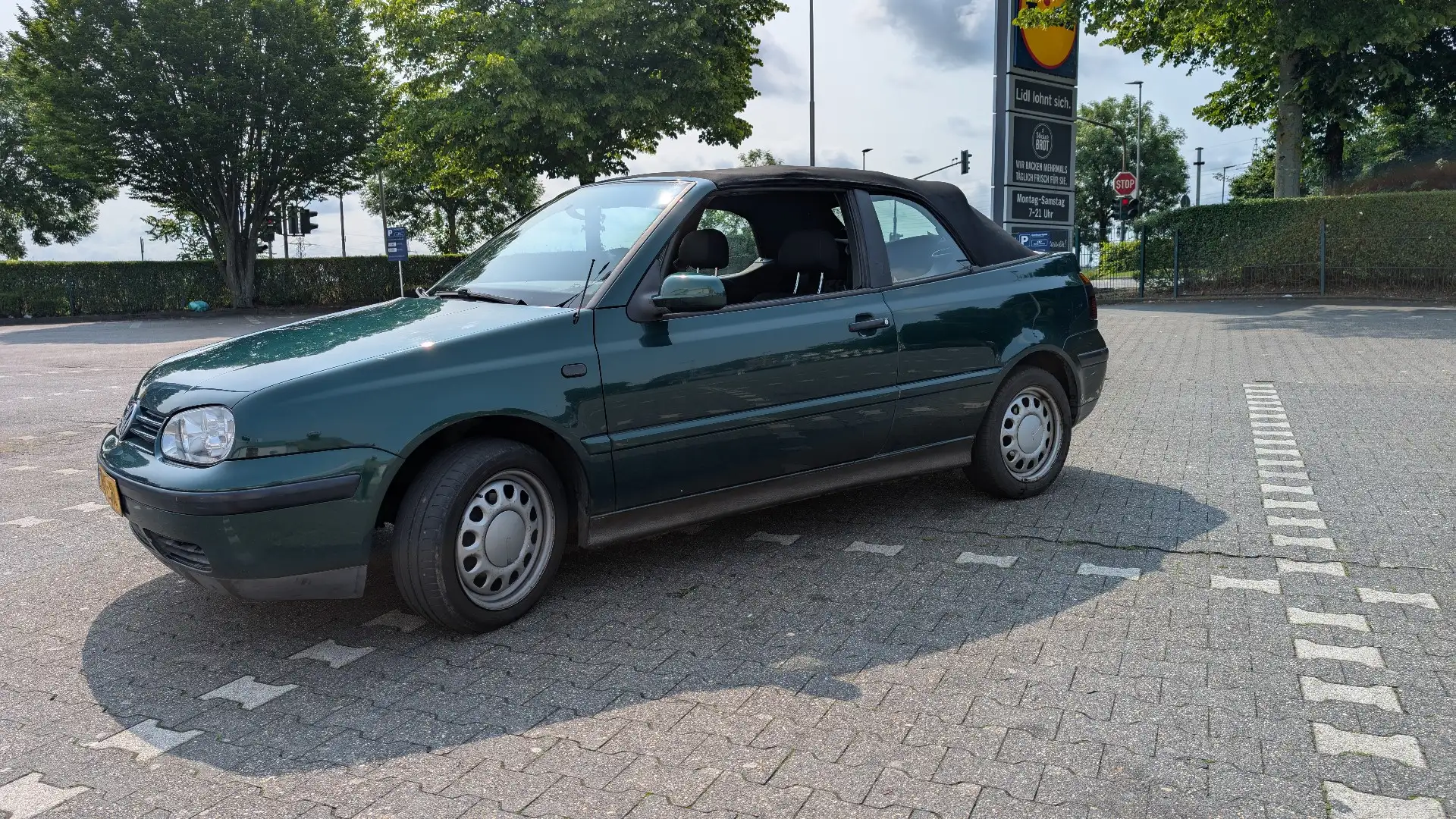 Volkswagen Golf Cabriolet Cabrio 1.8 Trendline LOOP of SLOOP - 2