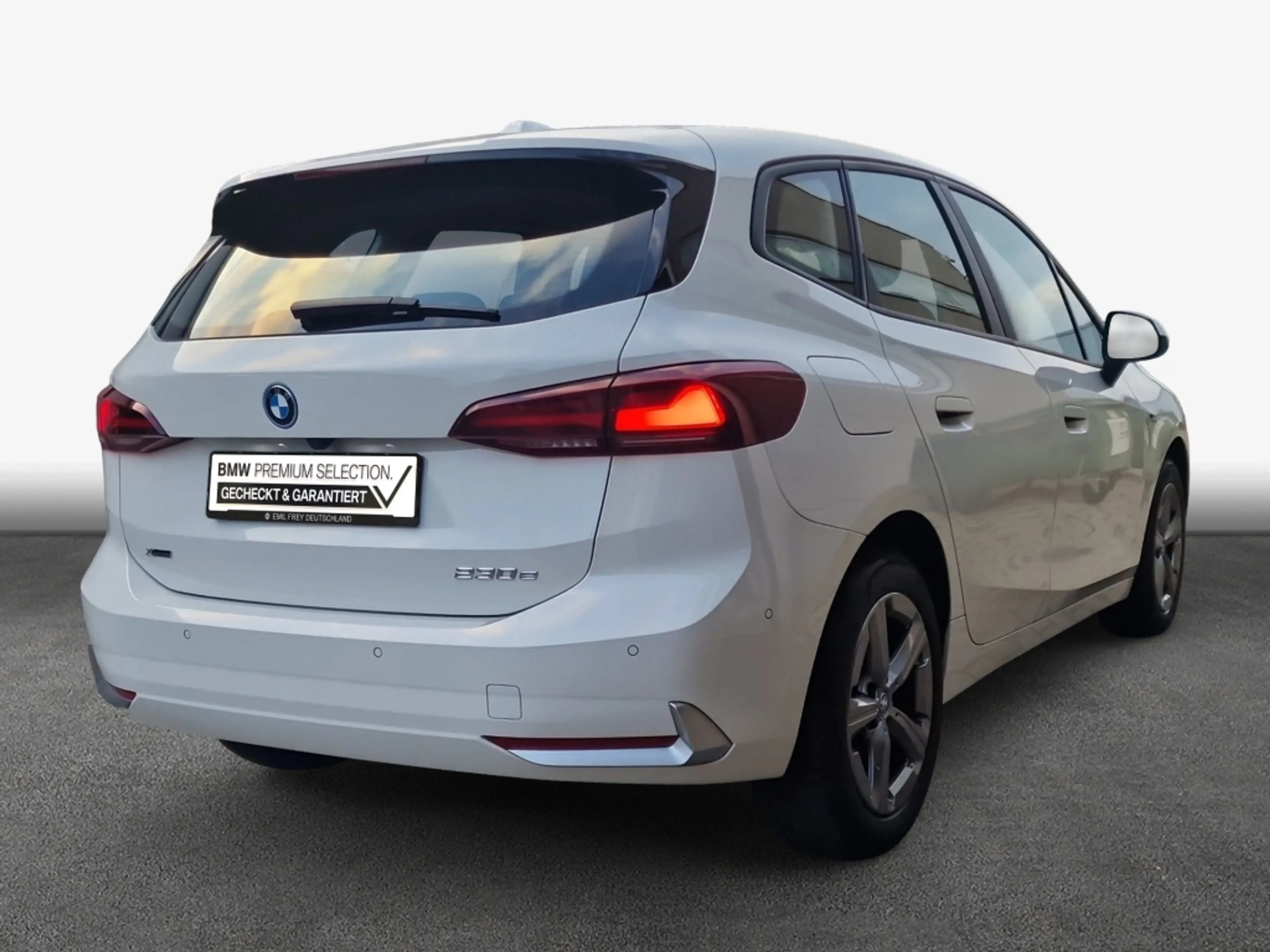 BMW 230 230e xDrive Active Tourer Aut. AHK — photo 2