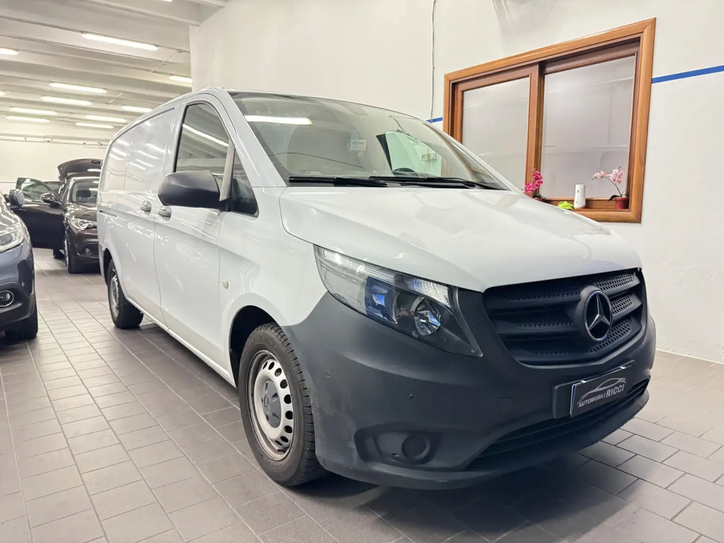 Mercedes-Benz Vito Furgone Bianco - 1