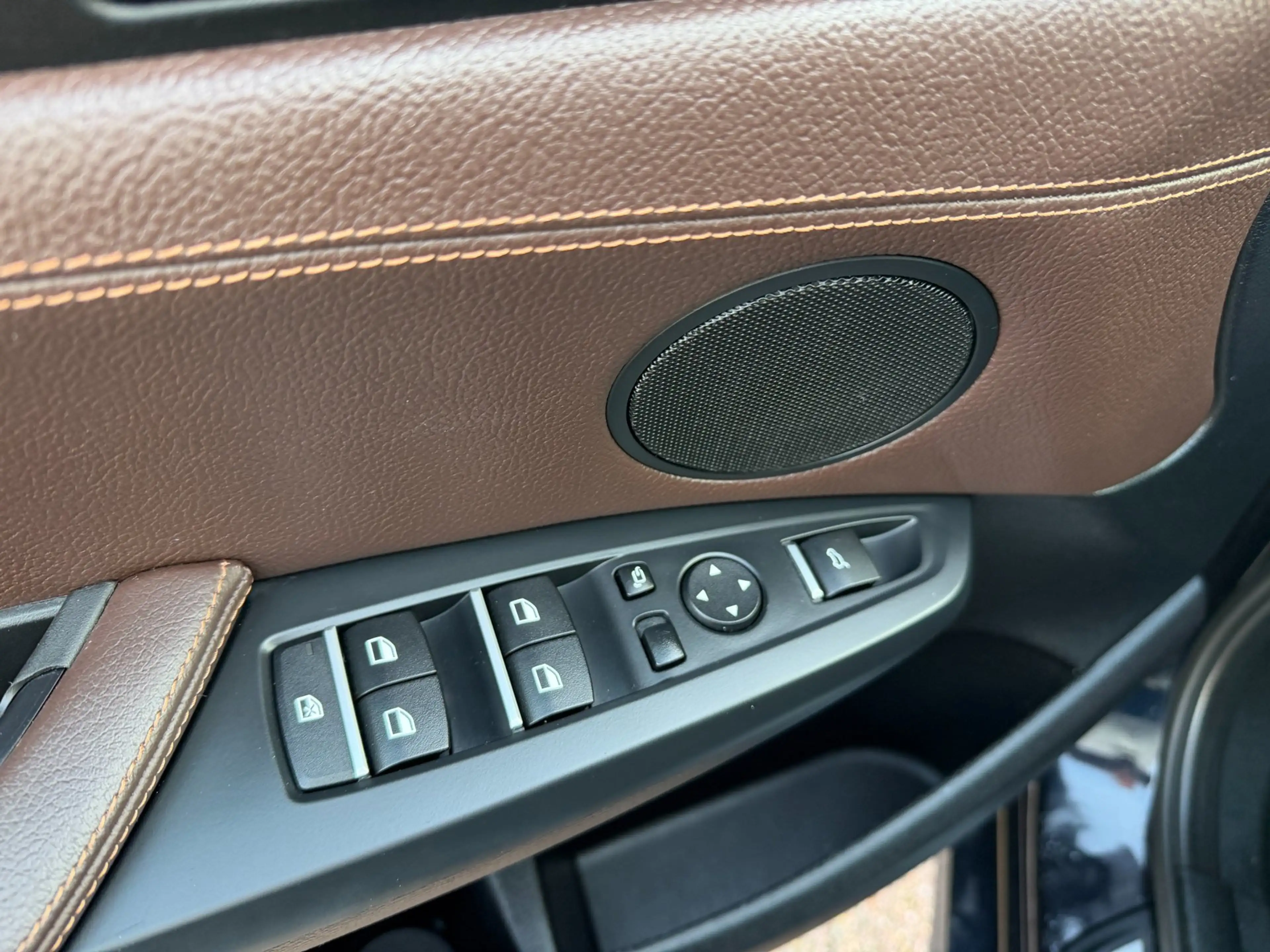 BMW X4 XDrive20i High Executive AUT|NAV|CAM|Leder|DealerO — photo 12