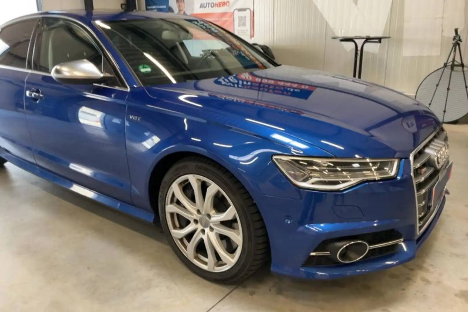 Audi S6 Lim. 4.0 TFSI quattro*Matrix*Bose*HUD*Massage Blau - 2