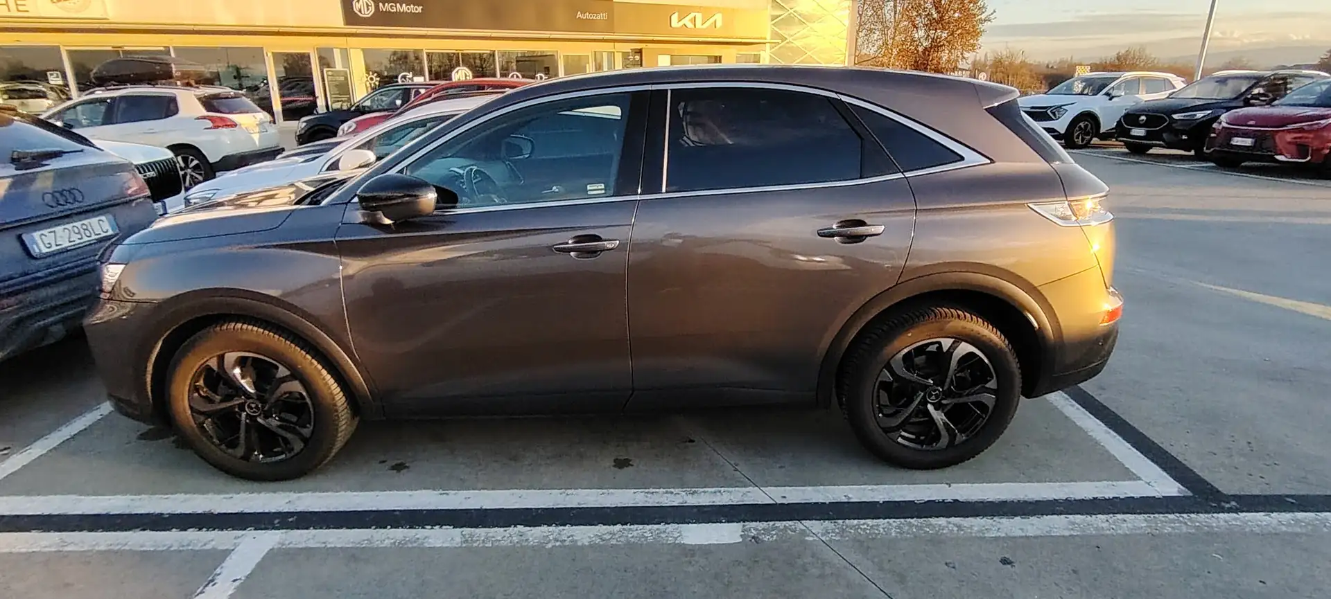 DS Automobiles DS 7 Crossback DS7 Crossback 2.0 bluehdi So Chic 180cv auto Grigio - 2